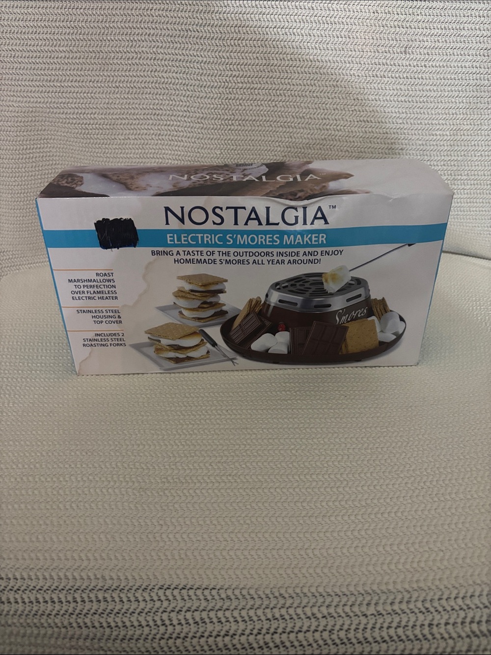 Nostalgia Brown S'mores Maker with Blue Accent